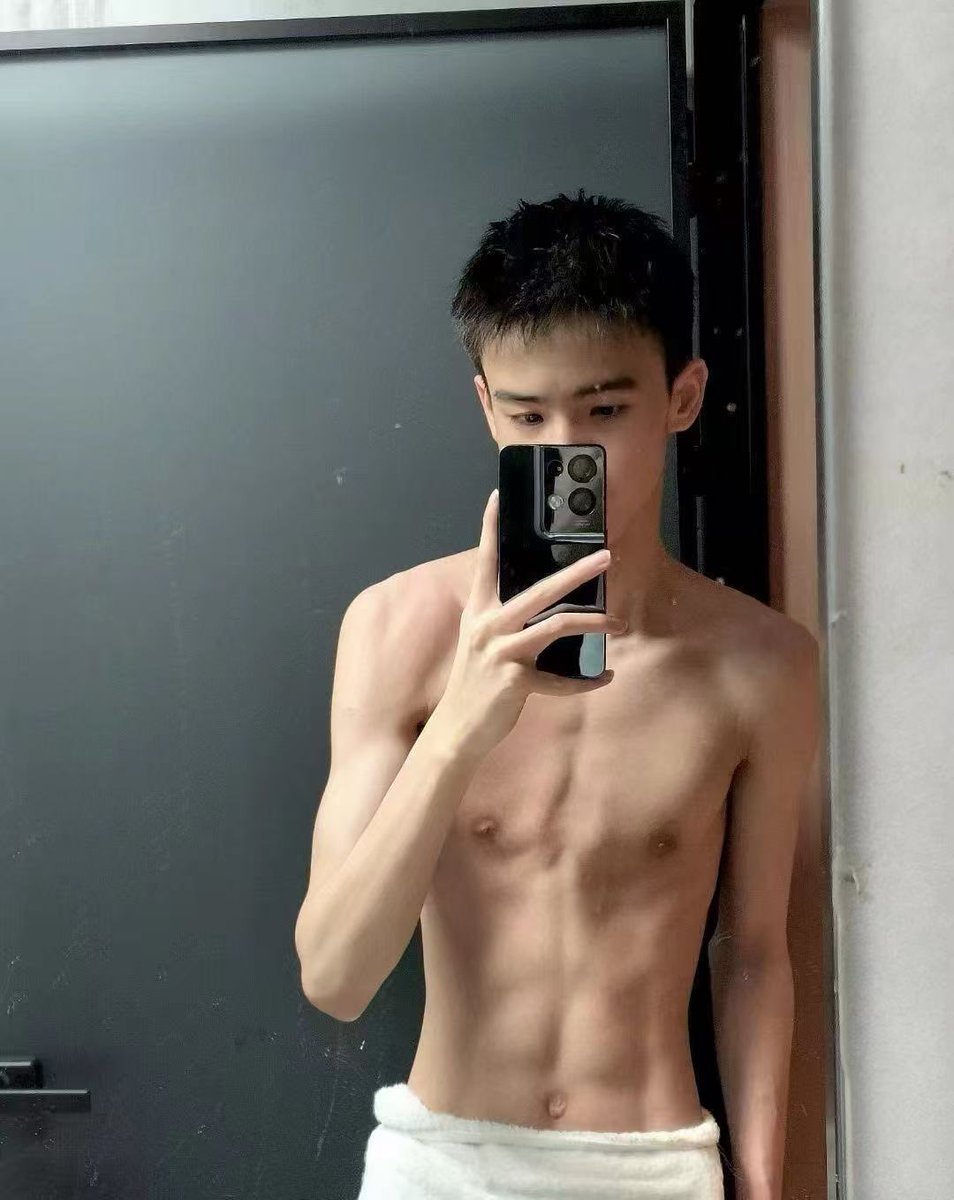 daniel479566870's tweet photo. 新到 小哥哥 很可很可 找我SPA https://t.co/usZi1w3Jcs