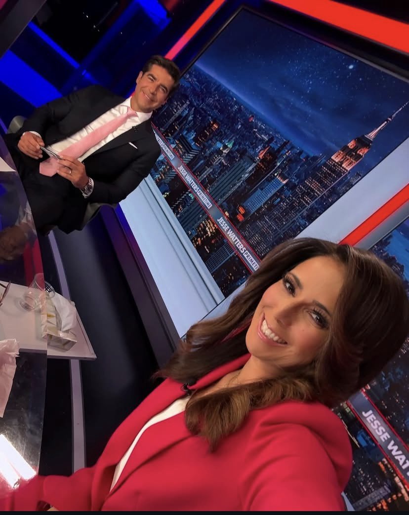 I love you all my fans feel free to send me direct messages