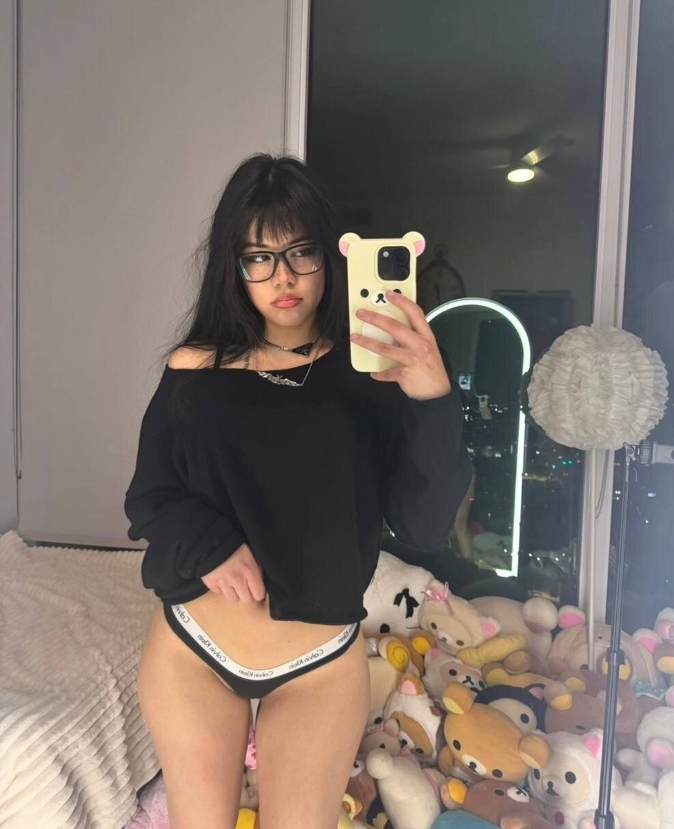 ariyu_kim's tweet image. guess the number 1-5 for a 🍑 pic in ur dm