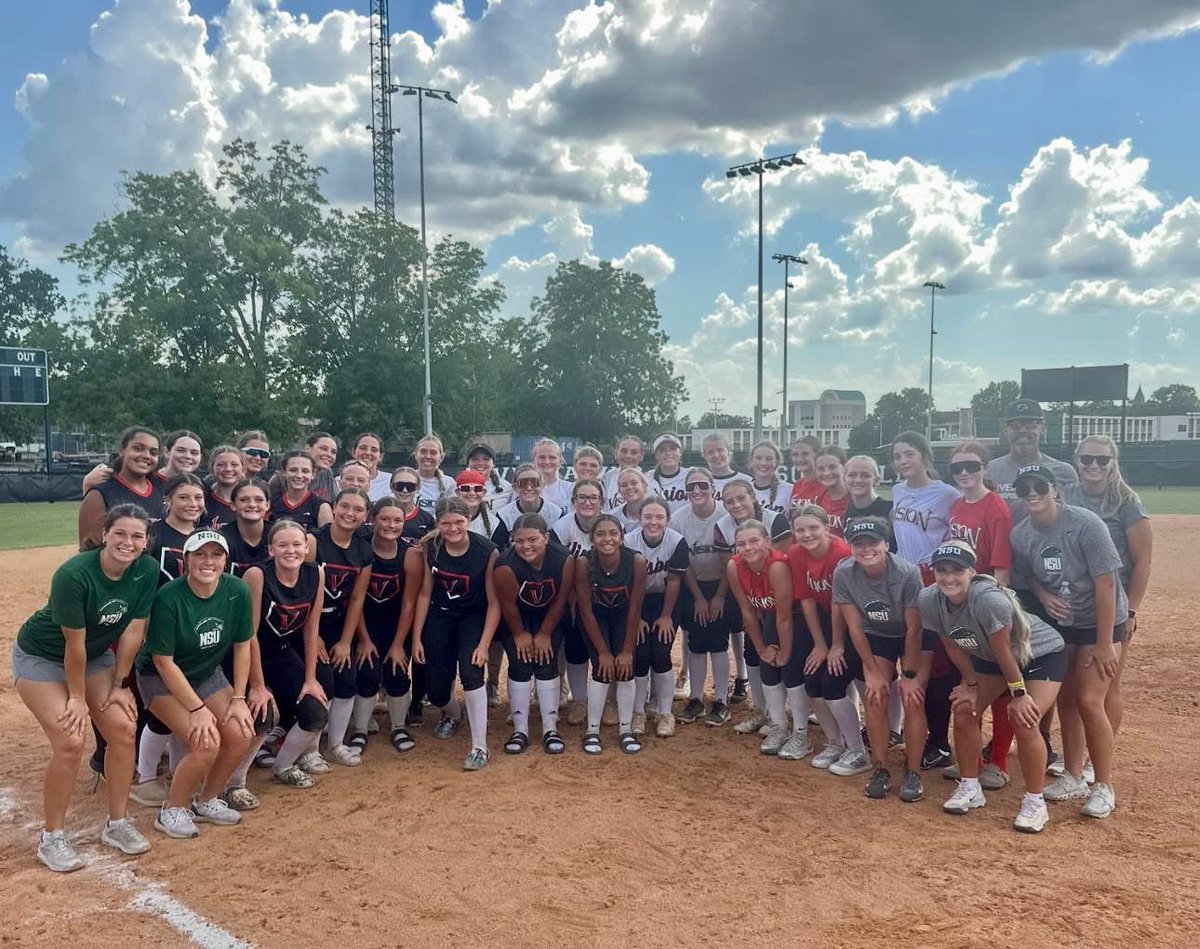 Ava Graham (@ava_graham_bhs) on Twitter photo Thank you to <a href="/casmarie14/">Cassidy Bowen</a> and her staff for the camp this weekend! The campus and the camp were both great! I look forward to seeing everyone again!
<a href="/RiverHawksSB/">🥎 RiverHawks Softball 🥎</a> <a href="/bhs_tiger/">BHS Tiger Softball</a> <a href="/FastpitchVision/">Vision Fastpitch</a> Thank you to <a href="/casmarie14/">Cassidy Bowen</a> and her staff for the camp this weekend! The campus and the camp were both great! I look forward to seeing everyone again!
<a href="/RiverHawksSB/">🥎 RiverHawks Softball 🥎</a> <a href="/bhs_tiger/">BHS Tiger Softball</a> <a href="/FastpitchVision/">Vision Fastpitch</a>