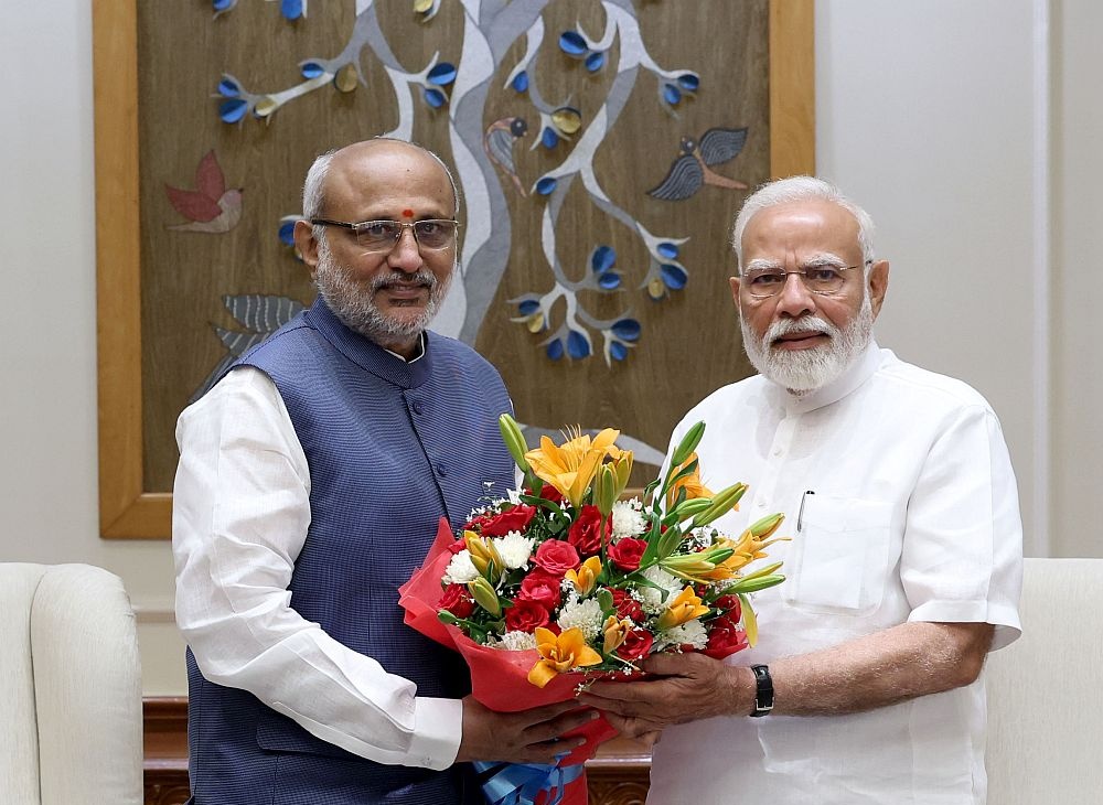 Naresh Shetty 🇮🇳 (@nareshshetty08) on Twitter photo C P Radhakrishnan named as NDA’s select for Vice Presidential candidate.
Congratulations <a href="/CPRGuv/">CP Radhakrishnan</a>
#VicePresidentElection C P Radhakrishnan named as NDA’s select for Vice Presidential candidate.
Congratulations <a href="/CPRGuv/">CP Radhakrishnan</a>
#VicePresidentElection