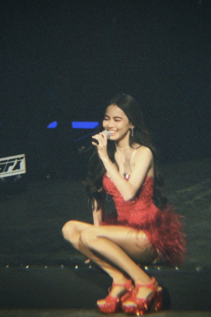 jaaaaaust's tweet photo. shining, shimmering, splendid ASHTINE✨

#ashtine #AshtineOlviga #vivarkada #VIVArkadaFanCon #VIVArkada2025 #AshDres #ashlings #allforashtine https://t.co/ccX5vF3gOO