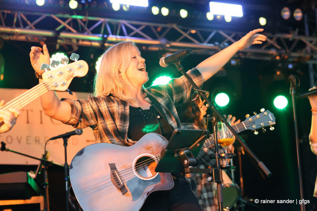 Sander_GFGS's tweet image. #Summersound am #Silbersee in #Frielendorf mit #AcousticSix: nh24.de/2025/08/17/mag…