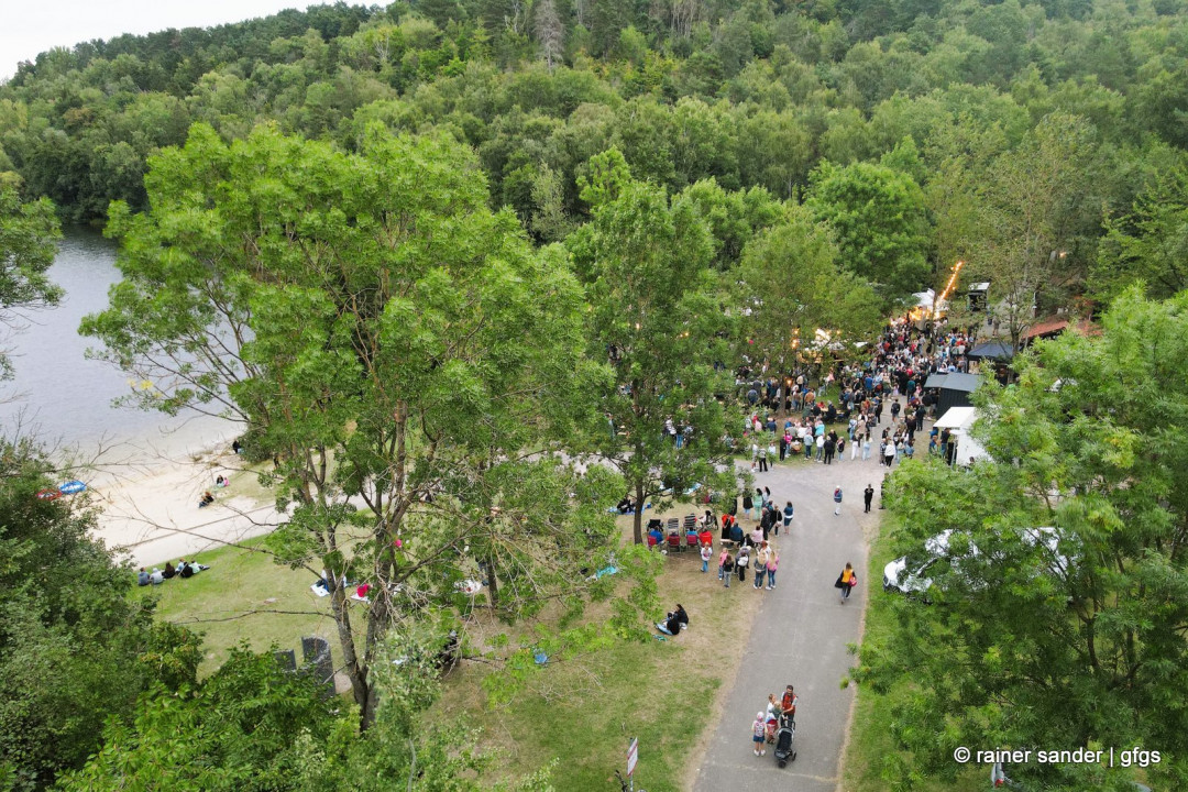 Sander_GFGS's tweet image. #Summersound am #Silbersee in #Frielendorf mit #AcousticSix: nh24.de/2025/08/17/mag…