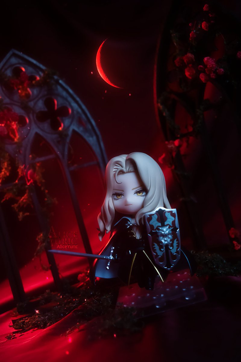 Little Vampire🦇❤️
#CastlevaniaNetflix #ALucard #Castlevania