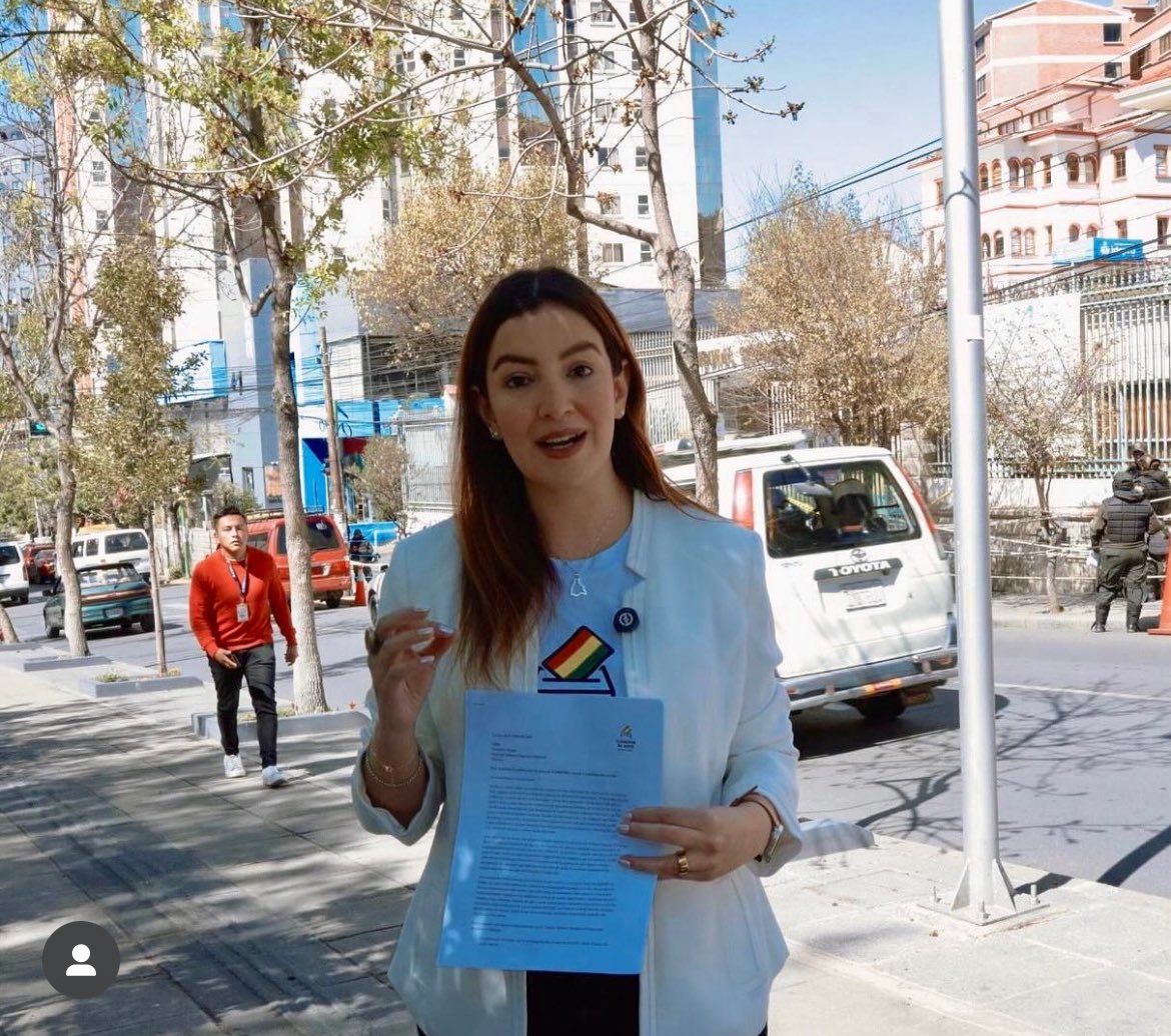 Dear friends, I want to share with you an ongoing story of how local acts of courage, peace, and sovereignty of heart can ripple out and help awaken the world. 

Read the full article by my friend Jhanisse: journalofdemocracy.org/online-exclusi…