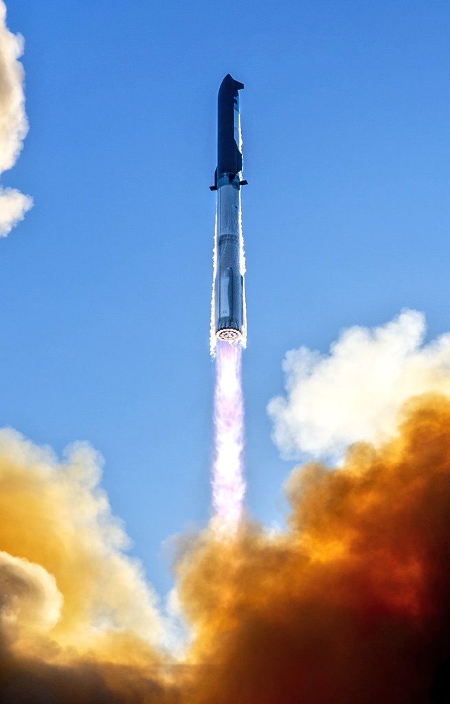 Space Nøsey tweet media