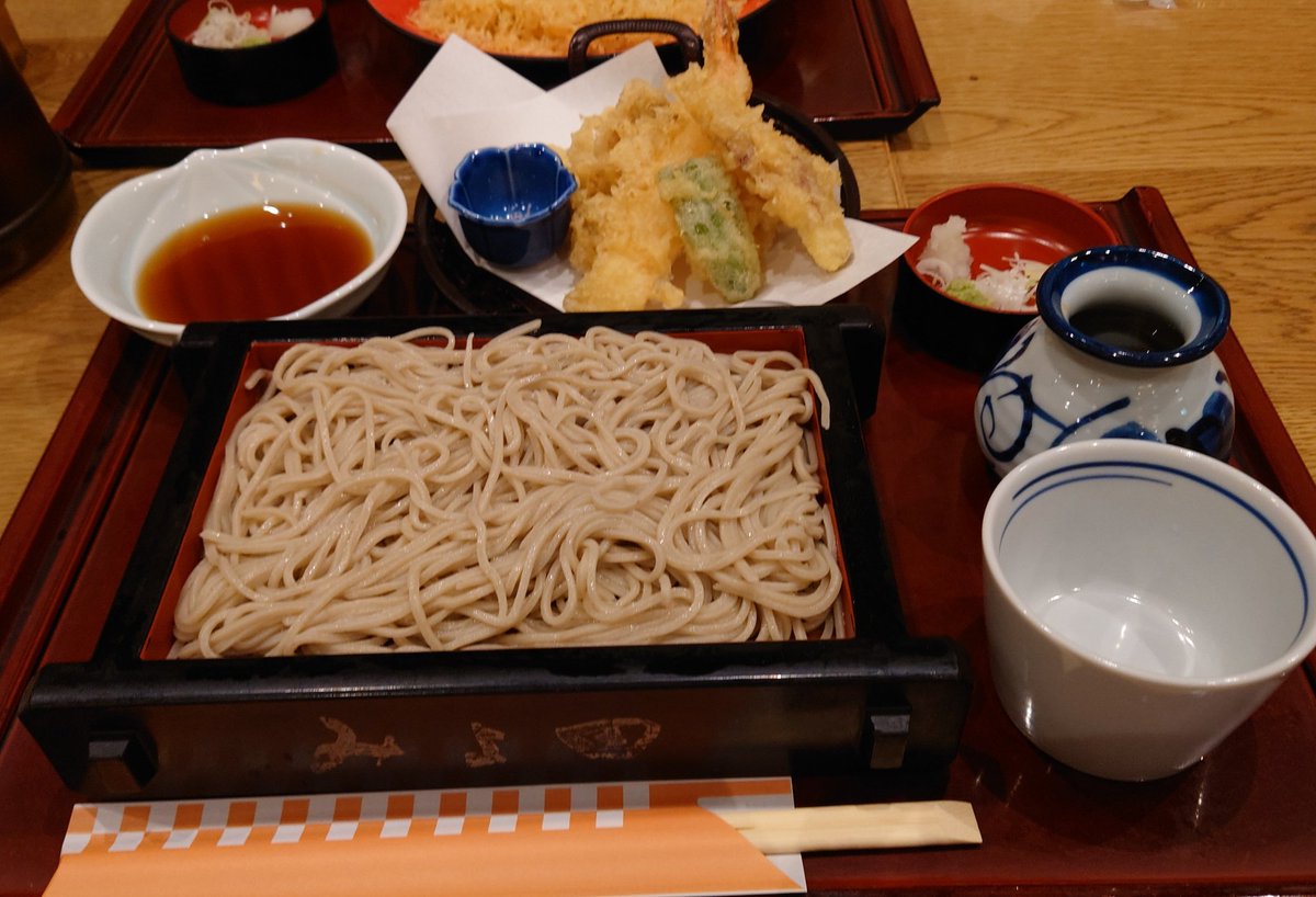 銀ちゃん・恵章@ (@ginchan_mpv) on Twitter photo 今日はゴールデンボンバーの長野ライブ行ってきた❗
いっぱい笑わせてもらって凄く楽しかった👍 今日はゴールデンボンバーの長野ライブ行ってきた❗
いっぱい笑わせてもらって凄く楽しかった👍