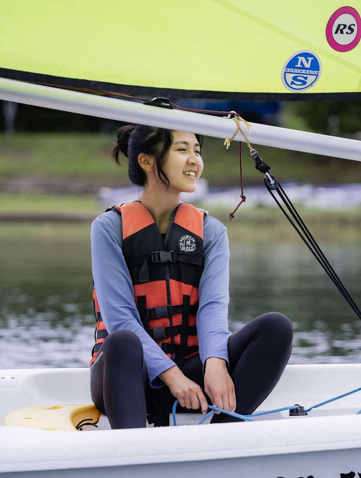 ＃神父的鹽

土條：「反核少女吳亞昕在８月１３日的發言內容，我已經在８月１１日預言並破解了．所以黃國昌主席根本不需要回應她．」