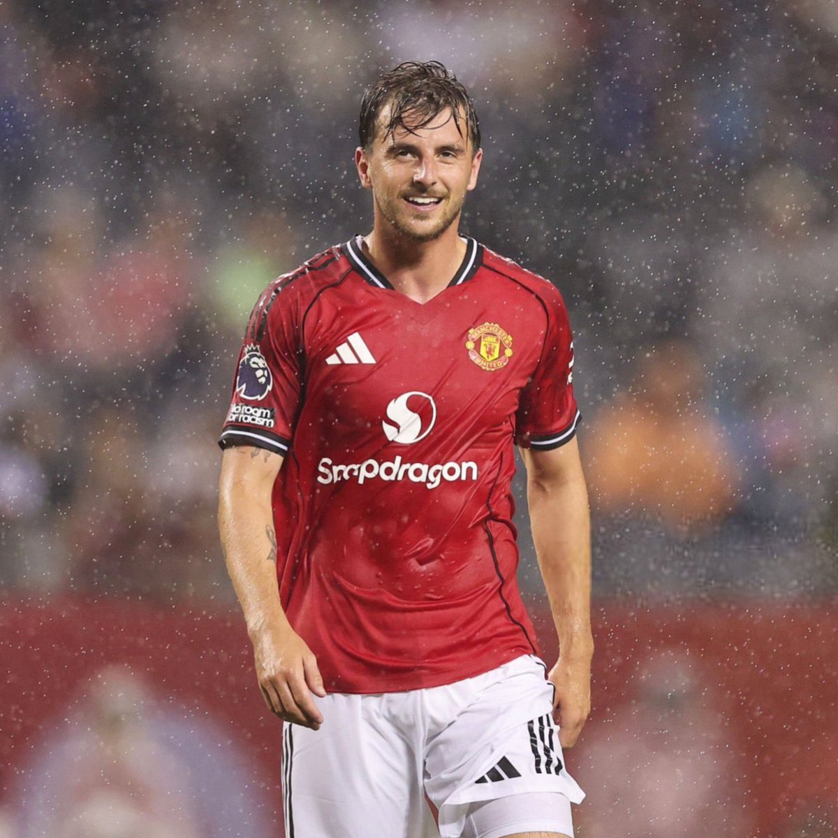 SimplyUtd's tweet photo. 🚨🗣️ Gary Neville on Mason Mount:

 “This is one of his best 45 minutes in a red shirt.” https://t.co/2l5SIDqwmp