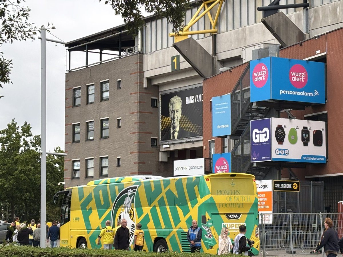 ivo van riel tweet media