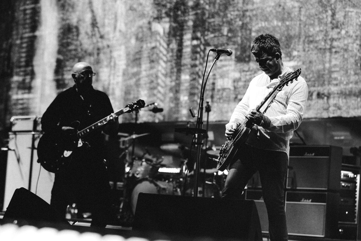 Noel Gallagher tweet media