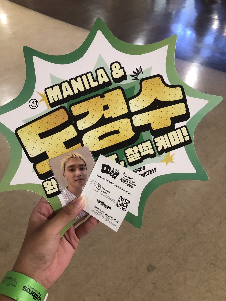 02seokjin's tweet photo. #SooTerrificinMNL #DoItManila #도경수 #DOHKYUNGSOO #DO #Kyungsoo #ASIACONCERT_DOit #DOit2025 #EXO 
@companysoosoo https://t.co/rcwdfMEYnp