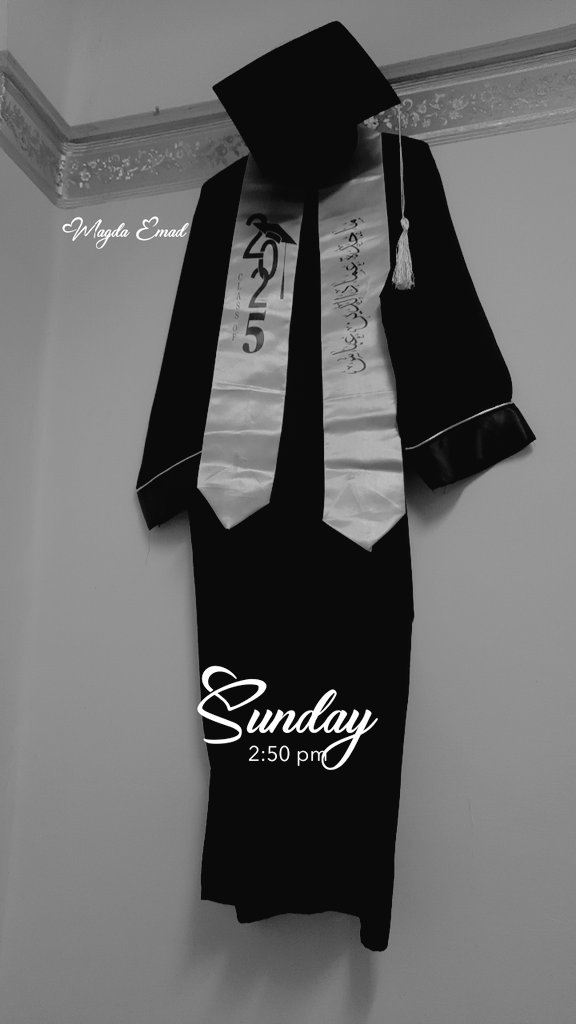 Magda_Emad_'s tweet photo. I can't believe 😭🎓 https://t.co/iYSLoTrSKk