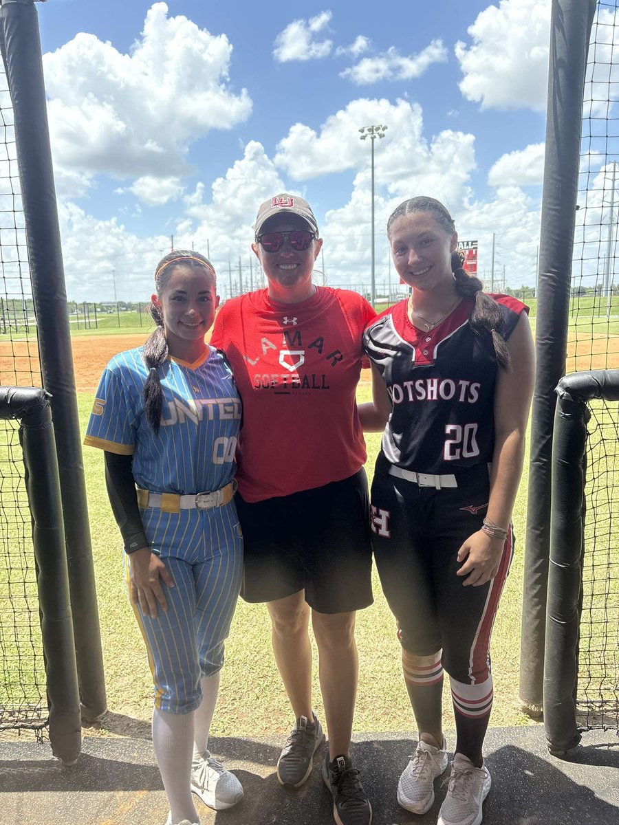 maz_authement's tweet photo. @LamarSoftball camps never disappoint!!! Loved adjusting the small things to improve my game!❤️🤍

@UNITED_18U @AmyHooks10 @CoachMcKenneyLU @presbell17 https://t.co/kRLgLbXsJT