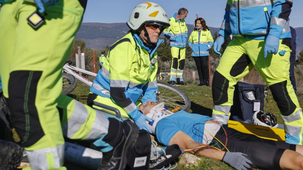 🚑 El #SUMMA112 de la Comunidad de Madrid ha atendido en el primer semestre de 2025 más de 540.000 llamadas, una cada 29 segundos.

☎️ En este periodo se han movilizado casi 280.000 recursos móviles, más de 1.500 diarios, uno cada 56 segundos.

+Info: c.madrid/0ofmg