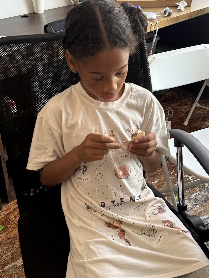Debugging, robotics, sewing + chess = a packed STEM day! 🤖💡 Students at STEM Innovators Playground learned coding fundamentals, built light-up keychains, and tackled a robotics escape challenge with Sphero &amp; Dash. #STEM #STEMCamp #CodingForKids