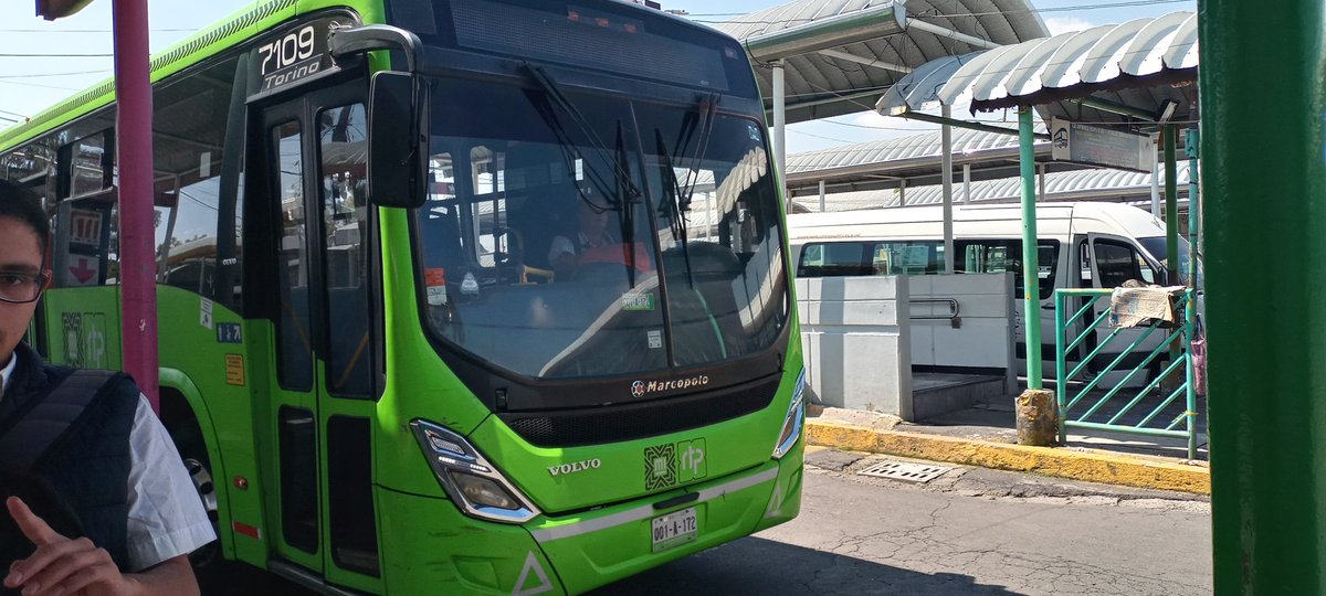 Oye <a href="/RTP_CiudadDeMex/">Red de Transporte de Pasajeros-RTP</a> que tan legal es que tus operadoras le gritónen al pasajero? 🤨
La operadora del 7109 en Zaragoza recién nos agredió por tomarle fotos a la unidad