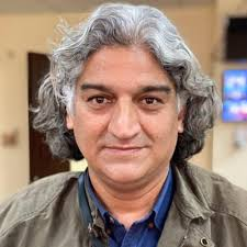 samran_mirza's tweet photo. ، دوسرا وہ جو با اختیار نہ ہو تو زبان سے برائی کو برائی کہے (یہ صحافت کے لئیے مناسب ہے) اور تیسرا درجہ وہ ہے جو کمزور ترین ہے یعنی جو برائی کو دل میں برا جان کر خاموش رہے۔ عام حالات میں صحافی اپنی قلم اور زبان کی طاقت سے برائی کو برائی کہنے کی پوزیشن میں ہوتا ہے ۔
#ImranKhan https://t.co/wALNCHjJCQ
