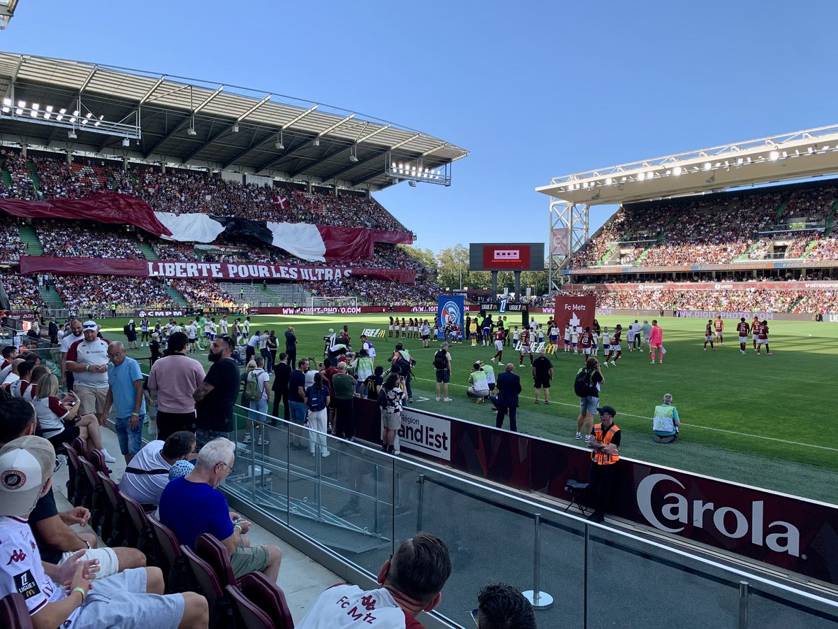 mmoessmer's tweet photo. Heureux de retrouver le @RCSA pour cette nouvelle saison en @Ligue1 💙🤍

Cap sur @FCMetz pour la 1ère journée. Allez Racing ! 🔵⚪️ #FCMRCSA #RCSA #UnSeulAmour https://t.co/YxP6KTxYGE