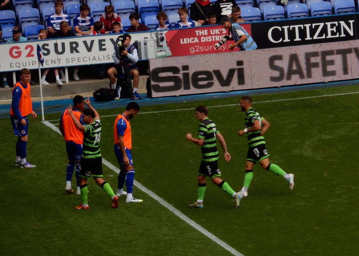 Isa Dabrowska tweet media