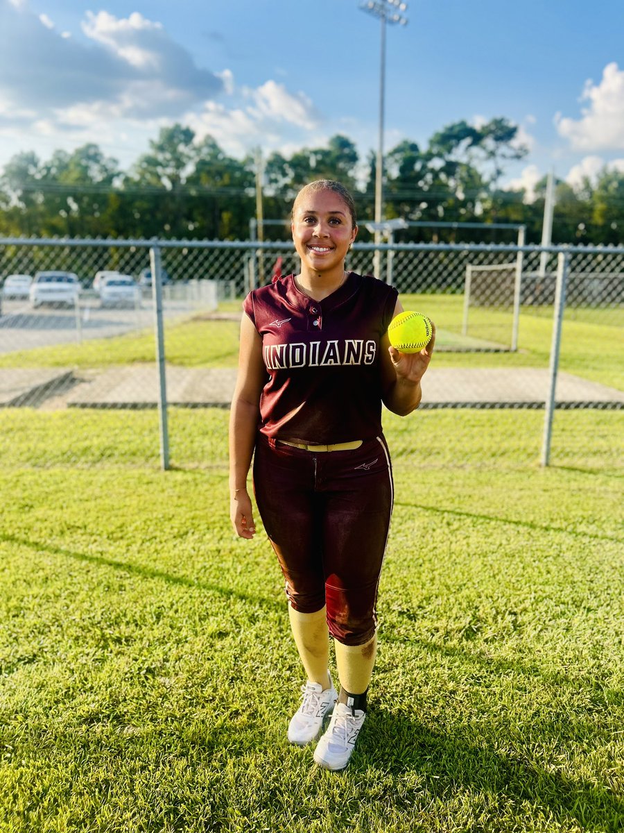 DeidraBoston22's tweet photo. Win over West Laurens 9-2! Homerun #3 for the season! https://t.co/3BQmb1dRwN