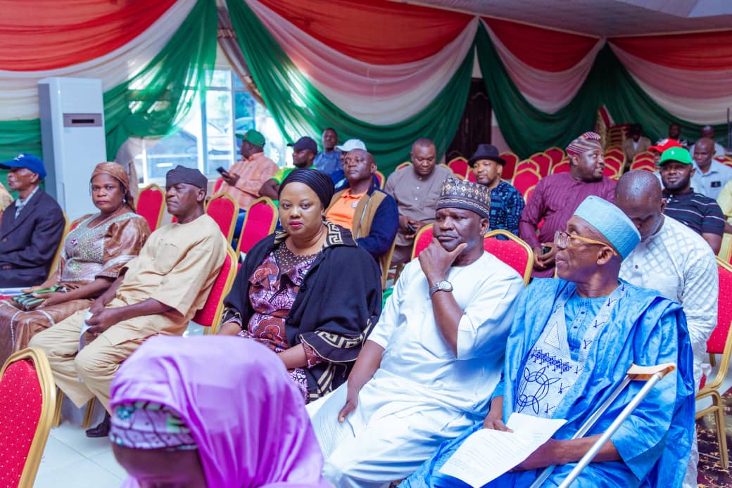 Aisha Muhammad Aliyu (@aishamuhammad40) on Twitter photo 2027: PLATEAU CENTRAL PASSES VOTE OF CONFIDENCE ON GOVERNOR MUTFWANG, ENDORSES HIM FOR SECOND TERM
The Plateau Central Senatorial District has officially endorsed the Executive Governor of Plateau State, His Excellency, Barr. <a href="/CalebMutfwang/">Caleb Mutfwang</a>, for a second term in office ahead of 2027: PLATEAU CENTRAL PASSES VOTE OF CONFIDENCE ON GOVERNOR MUTFWANG, ENDORSES HIM FOR SECOND TERM
The Plateau Central Senatorial District has officially endorsed the Executive Governor of Plateau State, His Excellency, Barr. <a href="/CalebMutfwang/">Caleb Mutfwang</a>, for a second term in office ahead of