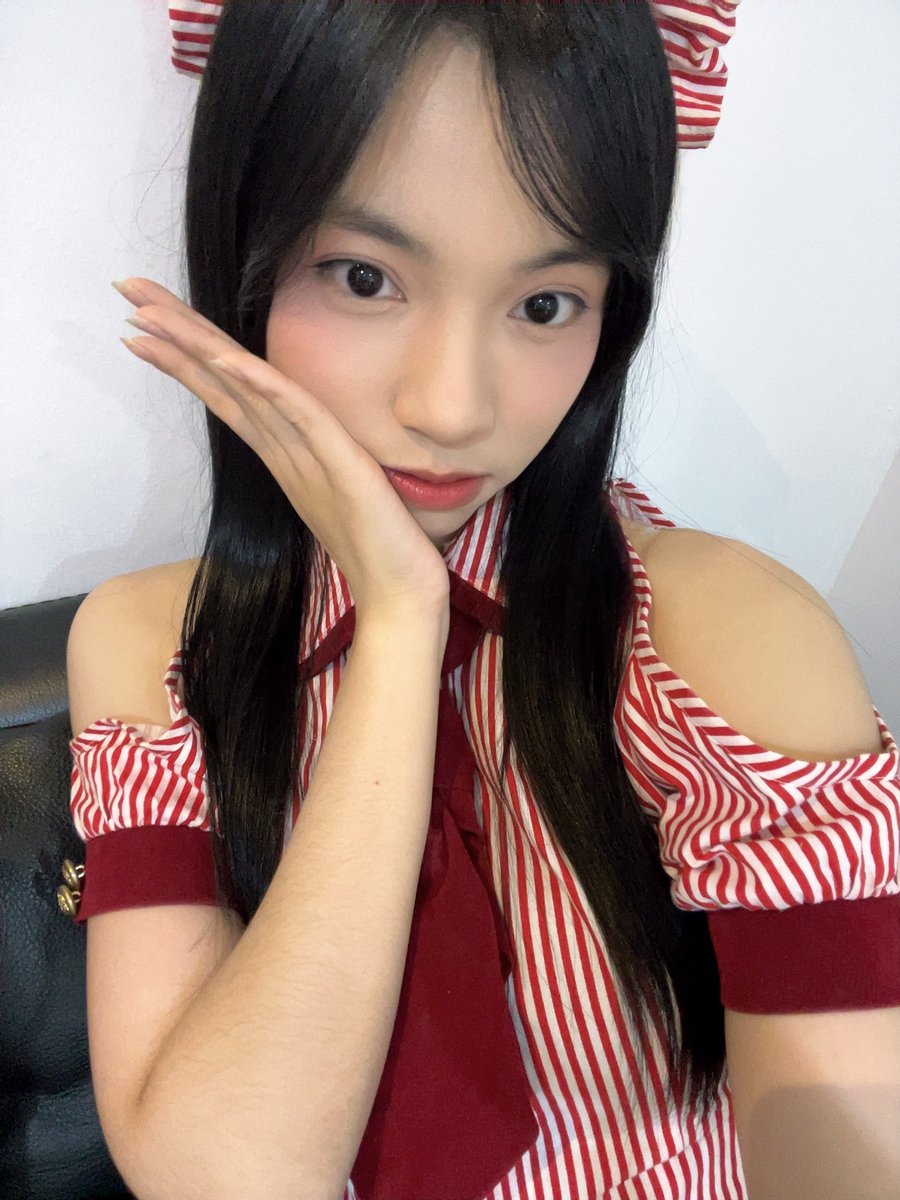 Aralie_JKT48's tweet photo. MALAM OLLL, Terima kasih untuk Konser Kemerdekaan D’Academy 7 di Indosiar hari iniiii ❤️🤍 senang bisa tampil on air untuk kedua kalinya ❣️ serta yang pertama kalinya bersama seluruh gen 12 🫶🏻 sampai bertemu di lain kesempatan ☺️ https://t.co/KaEs5N1BMl