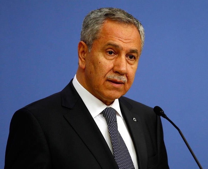 Bir AK Partili olarak Bülent Arınç’ın AK Parti’den acil ihraç edilmesini istiyorum!

Ya siz? 🤔