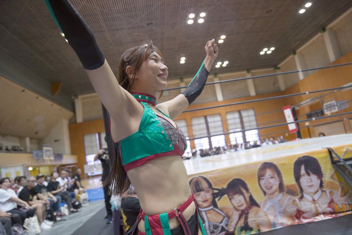 2025年8月17日　渋谷区スポーツセンター
#マリーゴールド　#MARIGOLD　#pw_mg
◆タッグマッチ
MIRAI＆天麗皇希
 vs 後藤智香＆#勇気みなみ

走って入場する勇気みなみさんです