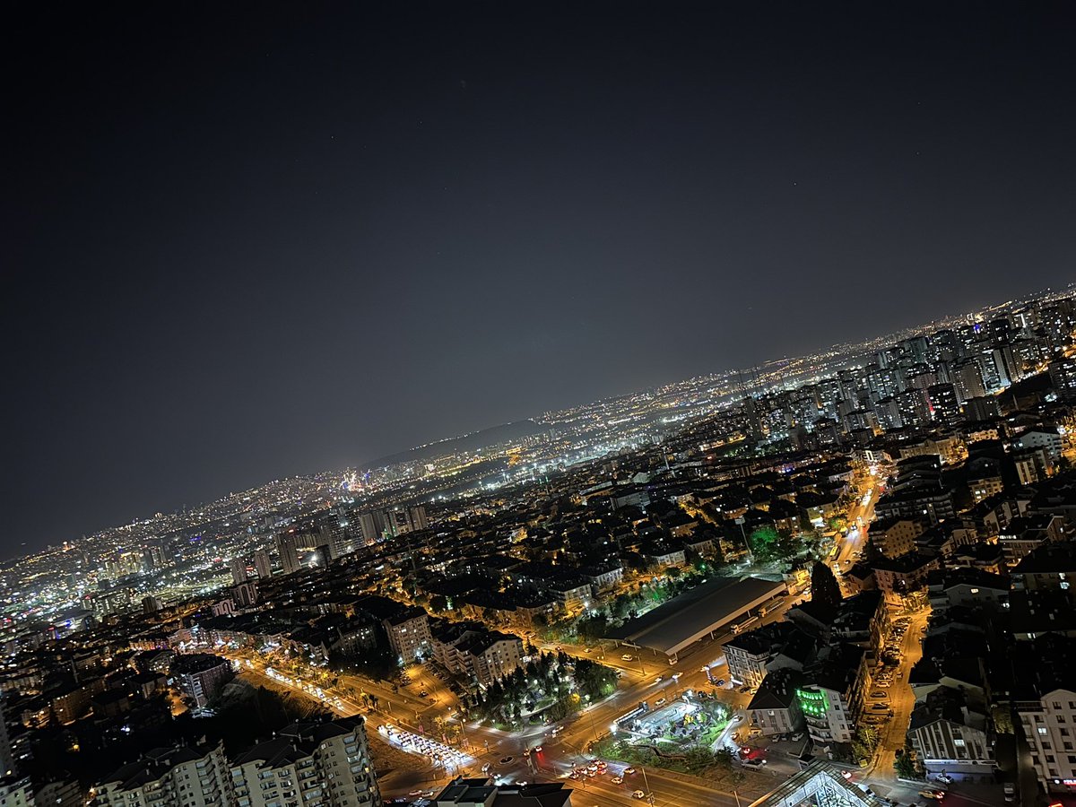 Dua bir lütuftur ,

Her dile nasip olmaz .

Dualarda olabilmek ümidiyle , 

#Hayırlıgeceler 
Allah'a emanetsiniz ❣

#Ankara