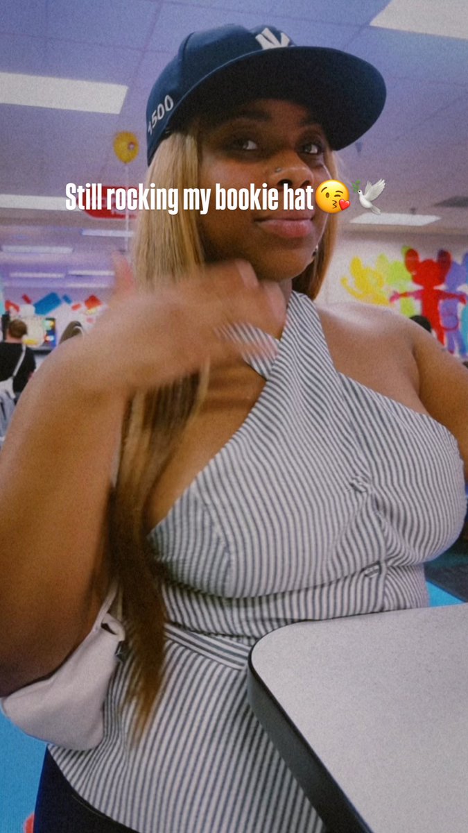 __loveetiaa's tweet image. I love you kid  💕 #LLDunk