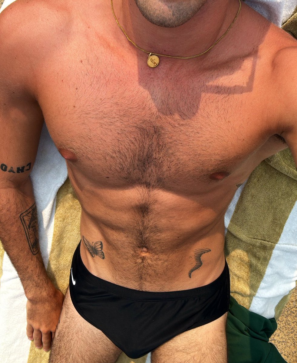 chaud comme le soleil d’été 🌞
#LGBTQIASlay