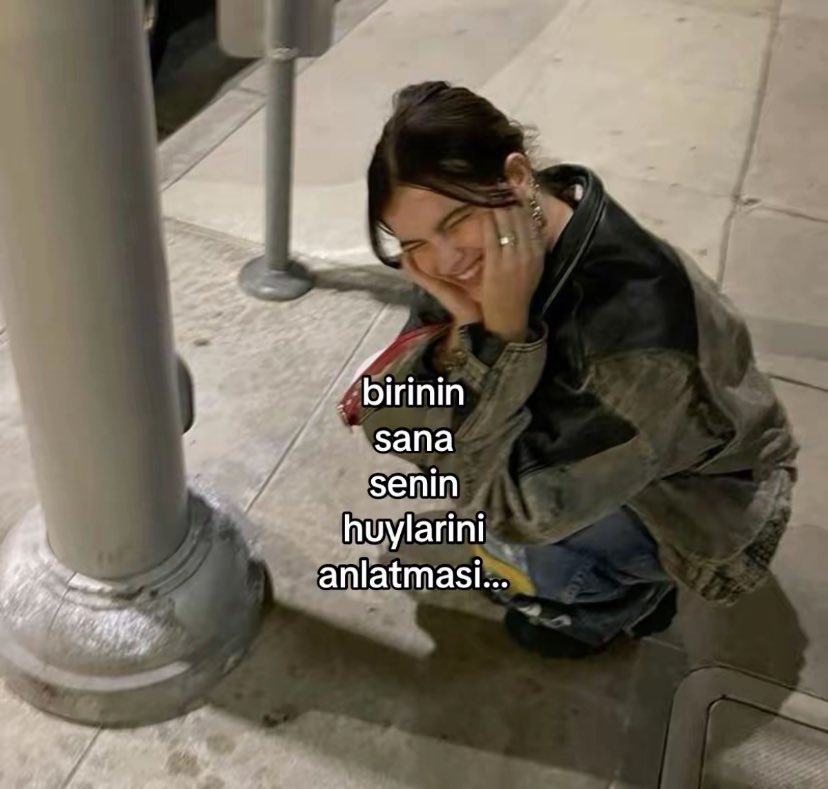 Alya (@alyareckles) on Twitter photo 