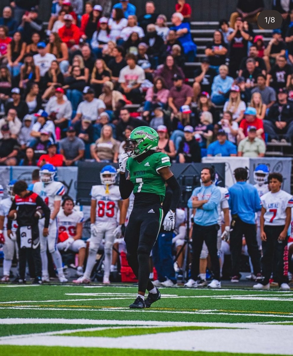 novelcitynews's tweet photo. 2026 DB with WR DNA. 17 y/o. 3.5 GPA @InglewoodFball
@ChaseMekhiWes built for the next level, elite instincts, WR-caliber agility, and a D1 mentality.
From KC to LA, he’s battled, branded, and leveled up.
Full Story ➤ https://t.co/sntx8nYEuJ
Need a feature? news@novelopers.com https://t.co/p1CPr4inA6