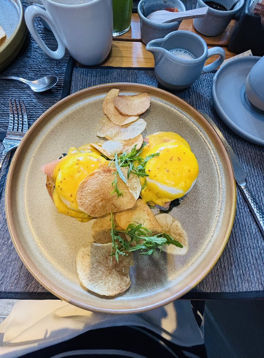 En honor a la verdad, sí disfruté de un buen café y desayuno. 🍳