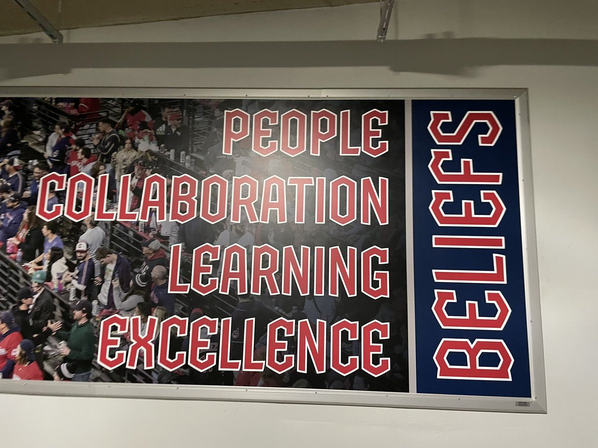 Justin Lathia, PhD 🧠🕺🏽 tweet media