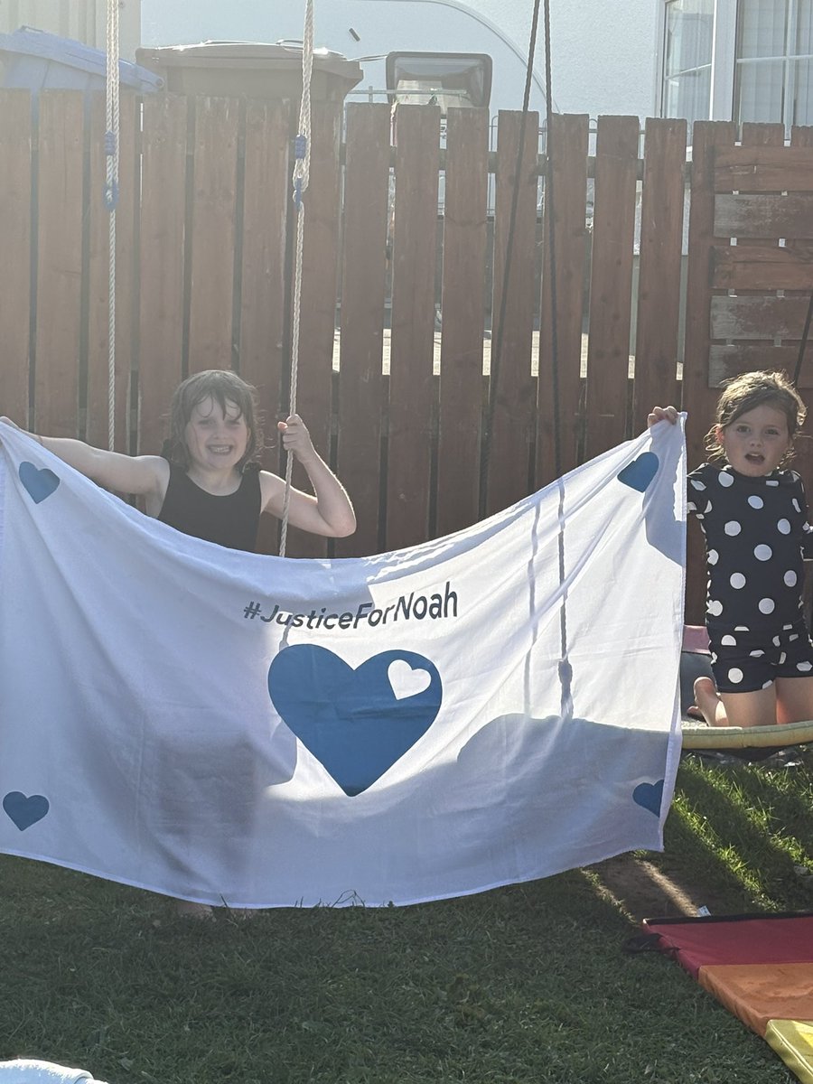 LucyQ1994's tweet photo. #week269
#justicefornoahtruthforfiona
#noahsarmy💙⚡️ https://t.co/X5s2qT55L9