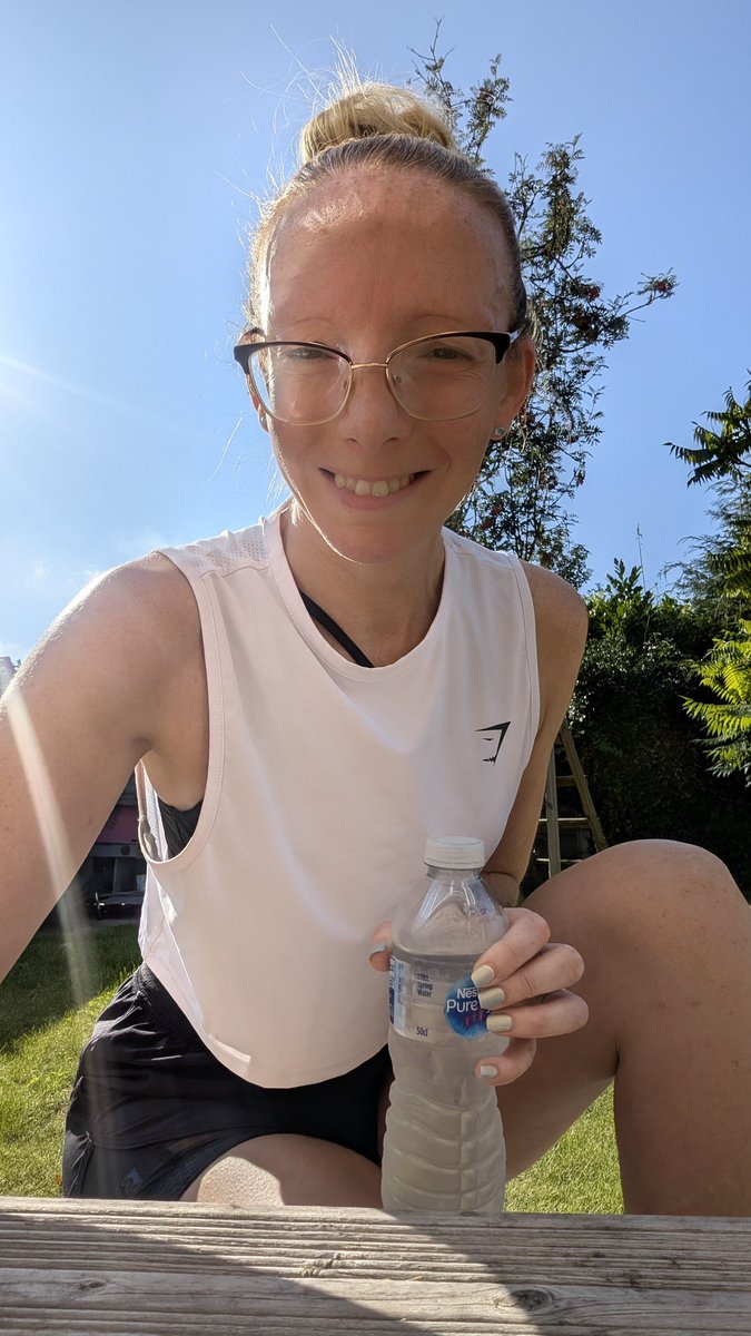 Claire_MCR's tweet image. Oh wow, ok it's been a while 😂🤦🏼‍♀️ an awful episode of kidney stones hung around almost 4 weeks then recovering 😭 so now it's been slowly back out this week getting ready for Warrington Half Marathon in 5 weeks!!!! #ukrunchat