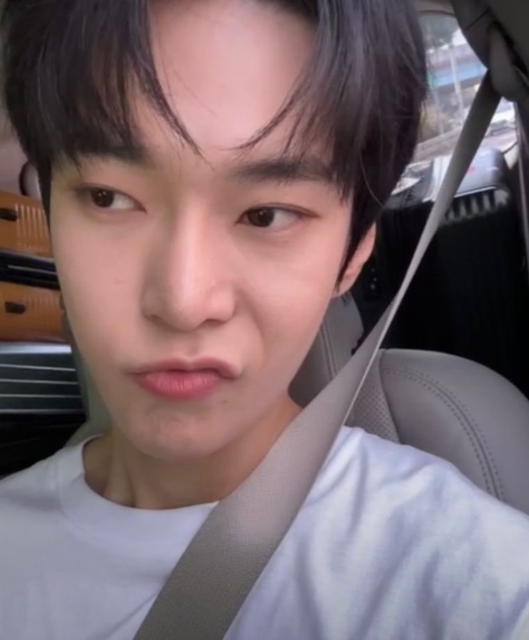 dearmyfoam's tweet photo. 불량한 빵ㅋㅋㅋ https://t.co/Ogm97UzbdF