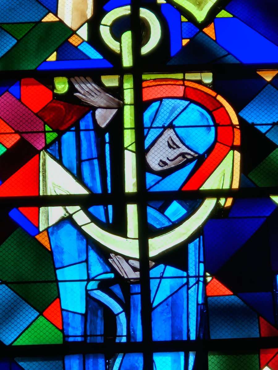 #Vitraux église ND de #PortLouis par André Mériel-Bussy réalisés par le maître-verrier Briand (détails)