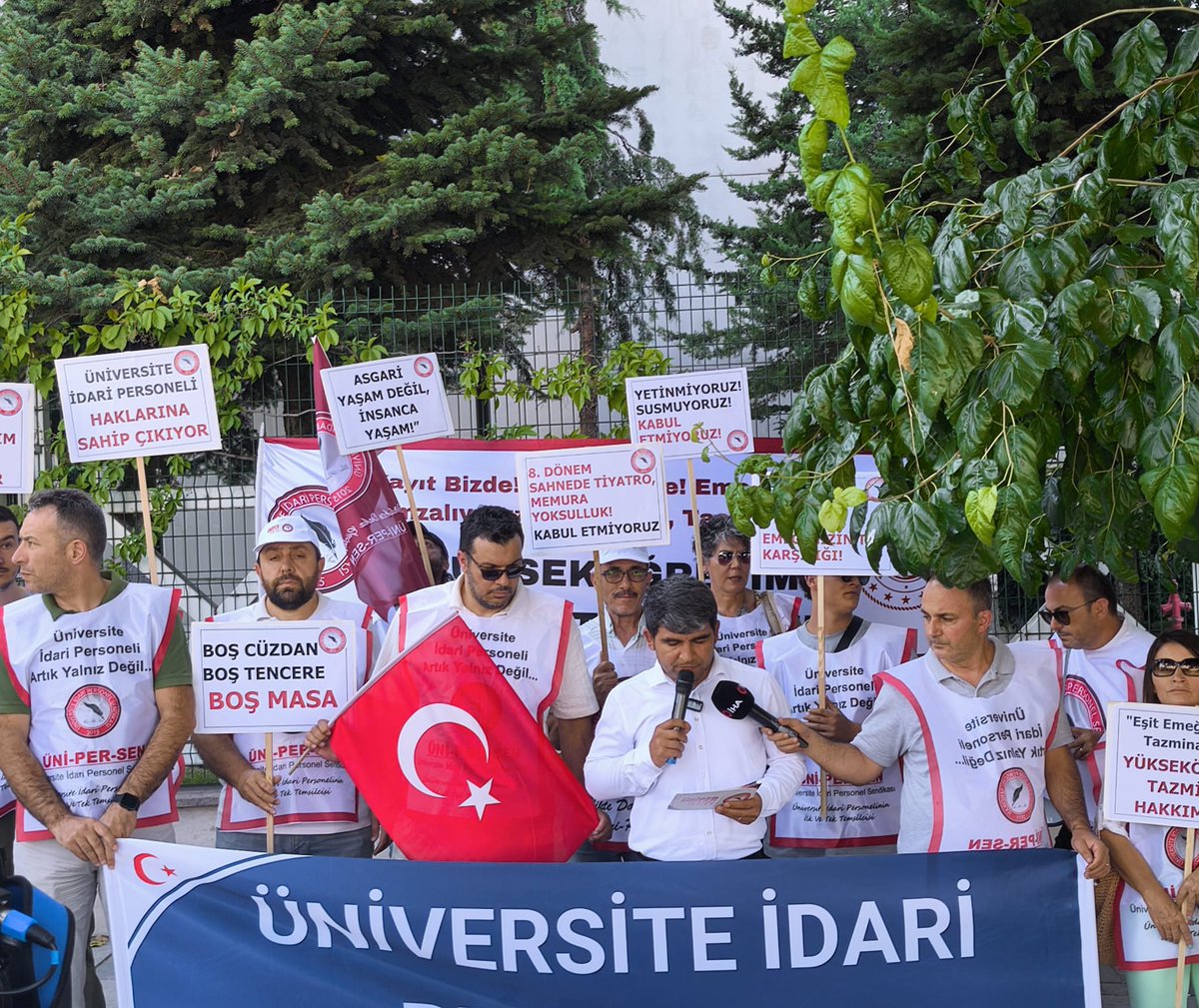 ibrahimguzeluni's tweet photo. 8. Toplu sözleşme sürecinde memur kazanım elde etmesi zorunluluktur diyor, 18-19 Ağustos'ta iş bırakıyoruz. 
Memur ve memur emeklilerinin geleceği garanti altına alınsın diyorsan sen de #MemurİçinGerçekZam tagı altında tepkini göster. 
@unipersen https://t.co/HVlR5M6mVe