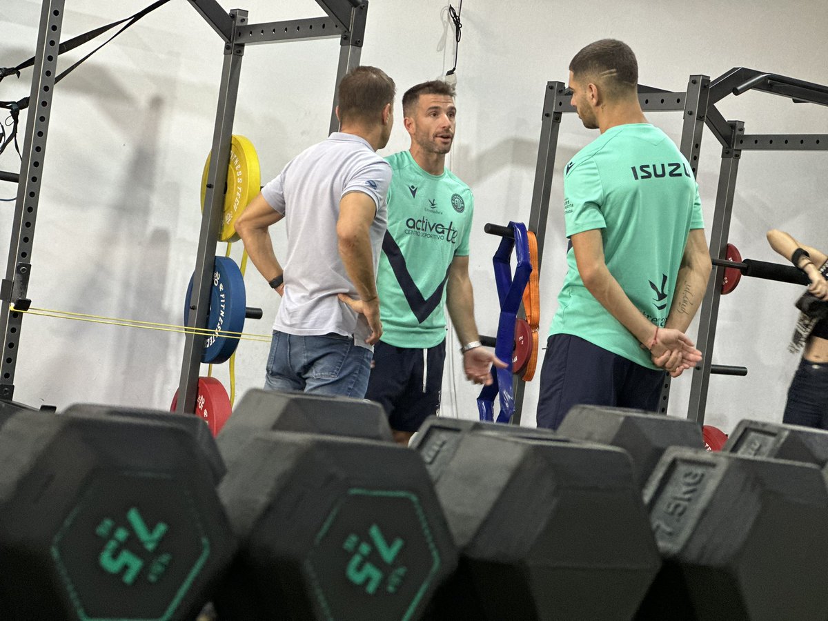 Radiogolex tweet media