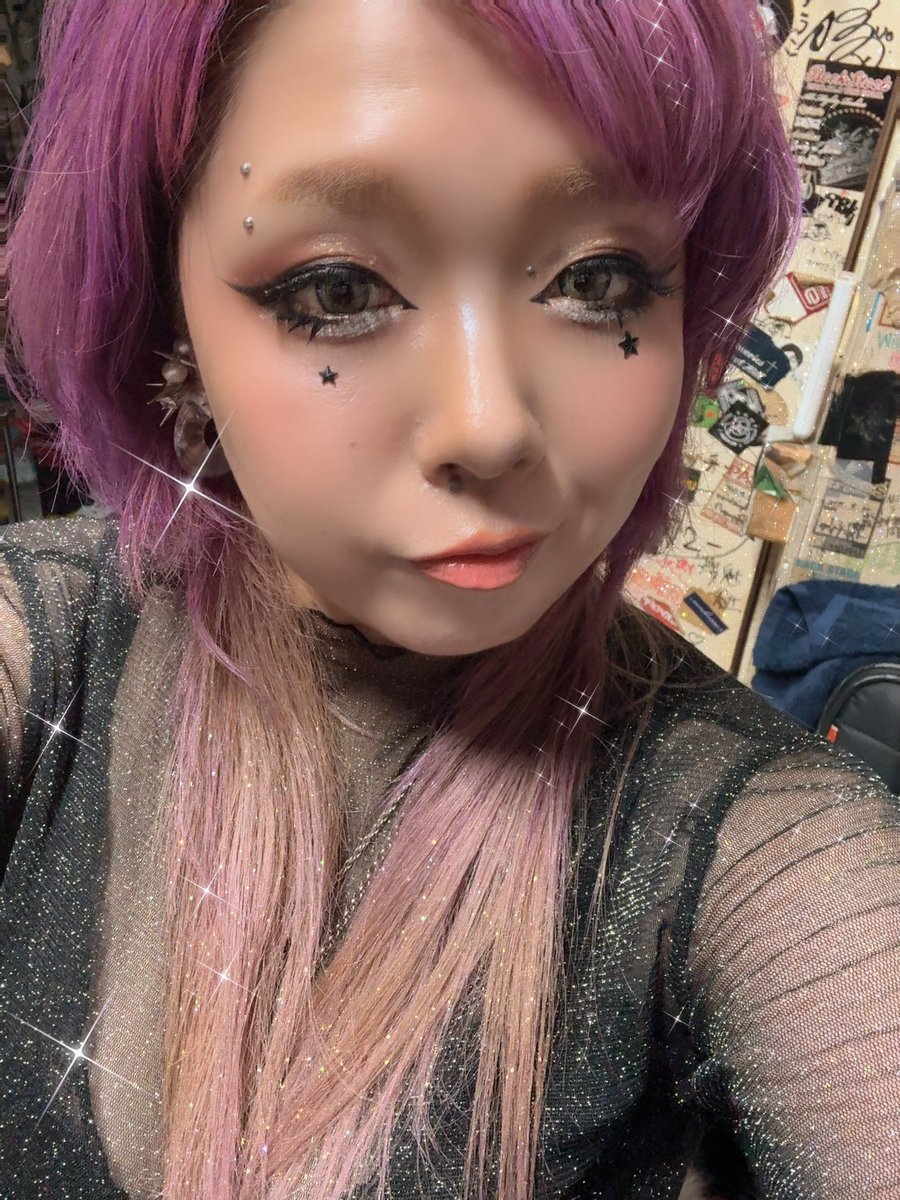 ただいま広島🫶🏻
今宵の周南riseには地元の方広島の方
見に来てくれて本当にありがとう🥹🤍

出演者の皆様のステージ力や、人柄の素敵さ半端ない夜でした。

"皆良い人"

最後は人間性がモノを言うってマジだなって思う素敵な方ばかりでした🥺🙏

お客様も含めて出逢えて嬉しい夜。
周南riseまたね😌♥️