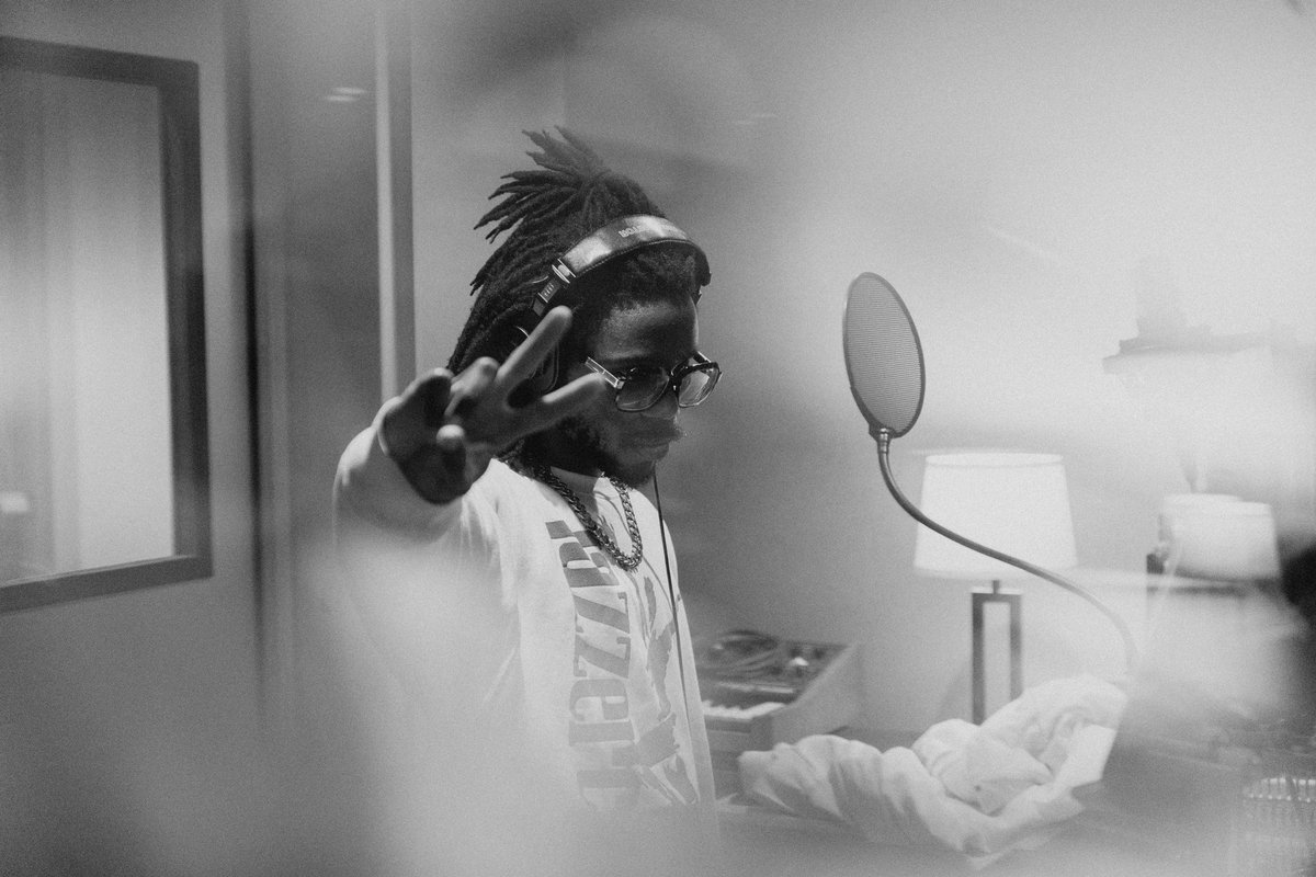 JER the Artist (They/Them) tweet media