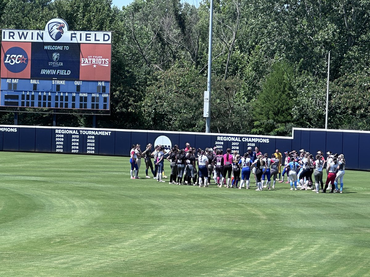 Bombers Gold National tweet media