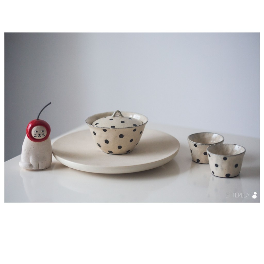 BitterleafTeas's tweet photo. Our newest gaiwans and cups for this month were commissioned out of a need for more dots.

https://t.co/k8Cr8NGmDU https://t.co/cbyNPNjnOX