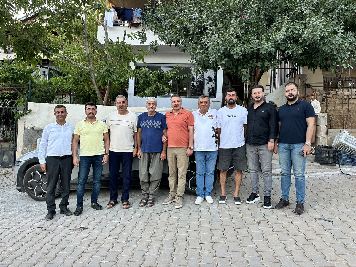📍Mersin

Emre Yüksel başkanımızın kıymetli ailesini  Ülkü Ocakları Mersin İl başkanımız Ahmet Bebek ile birlikte ziyaret ettik. 
Vefamız ölene kadar. Biz büyük bir aileyiz.🤘🇹🇷