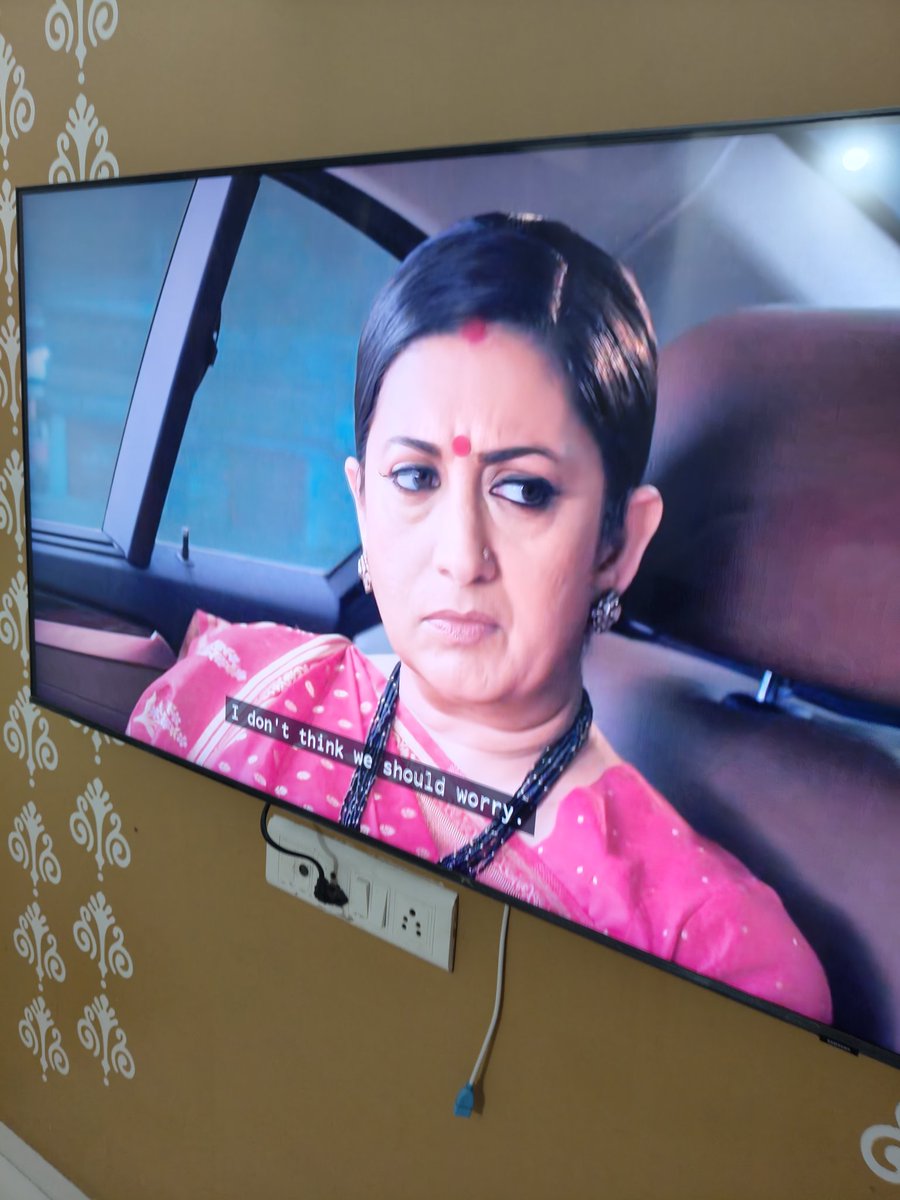 NandiniOza's tweet image. I grew up watching #KSBKBT.  Session 2. Indeed scenes are shot separately. #Mihir #Nandini and #Tulsi were in the same car. But see the difference in the colour of car seats. Easy to make out.
@smritiirani 
@EktaaRKapoor 

#tv 
#serials 
@JioHotstar 

Viewers, what is your take?