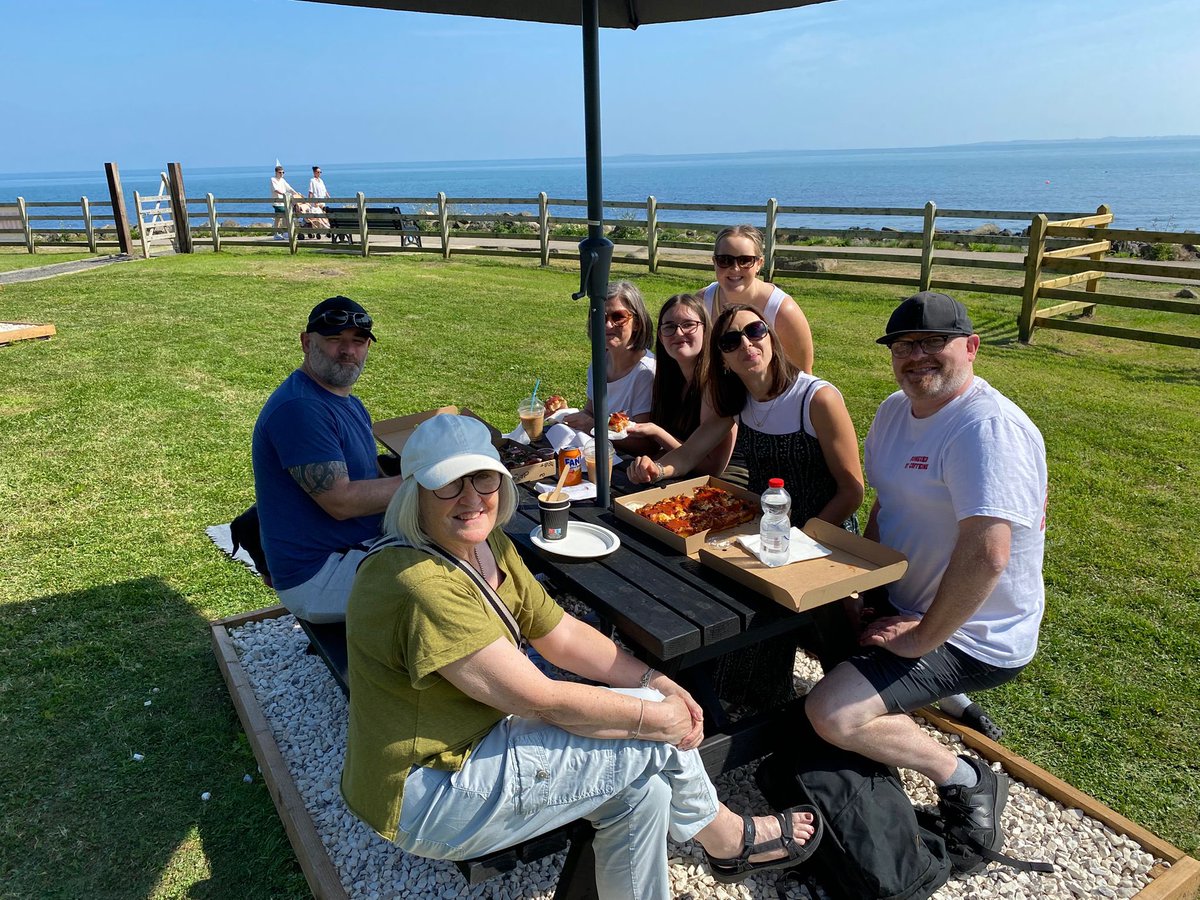 drjulespsych's tweet photo. Sunday avo well spent ☺️ #NorthTwoComms #Whitehead #NornIron #ThatBlue ☀️ https://t.co/hll2db8tV9